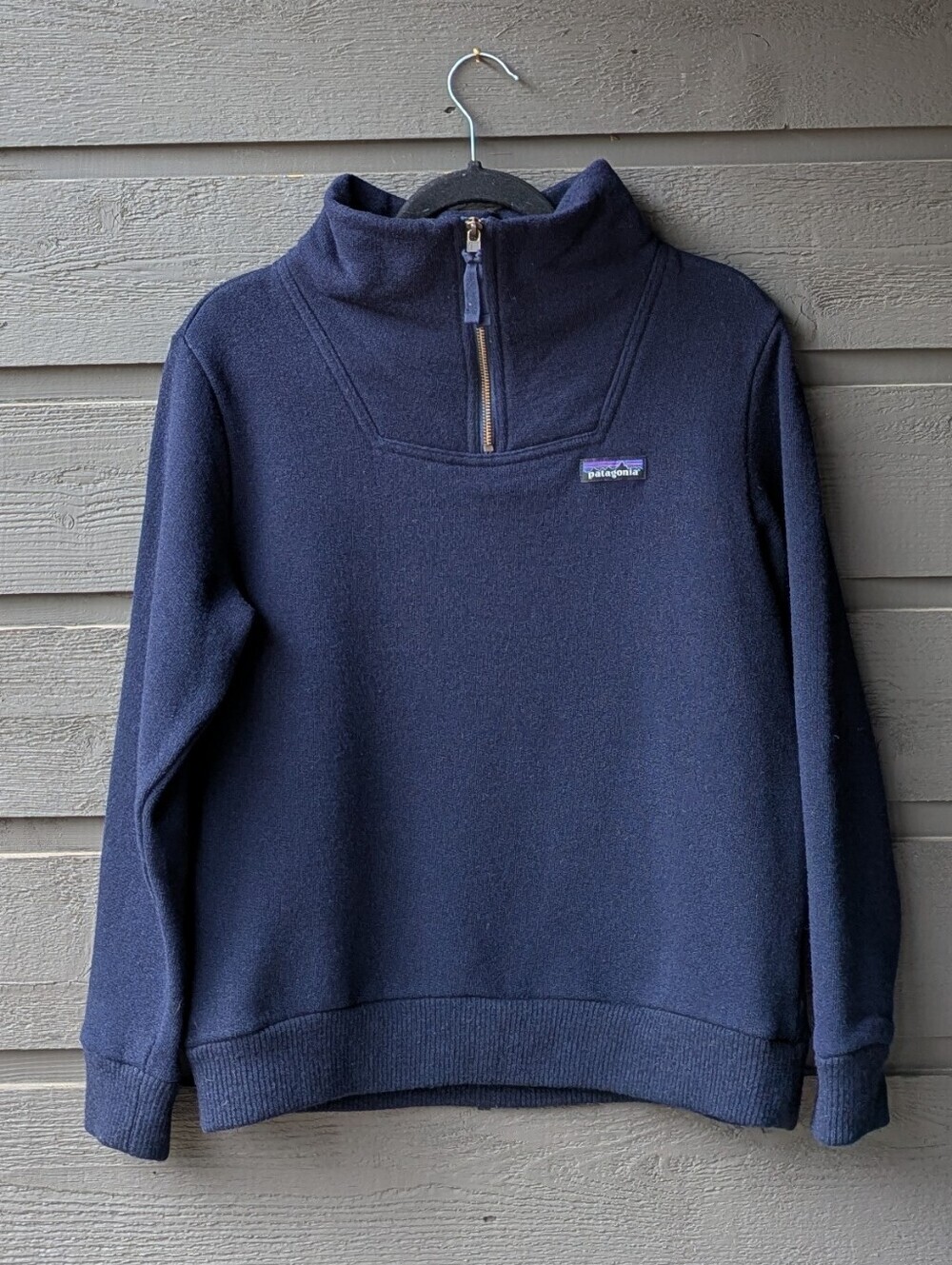 Patagonia W's Woolie Fleece Pullover Navy Blue Size Medium Style 26911